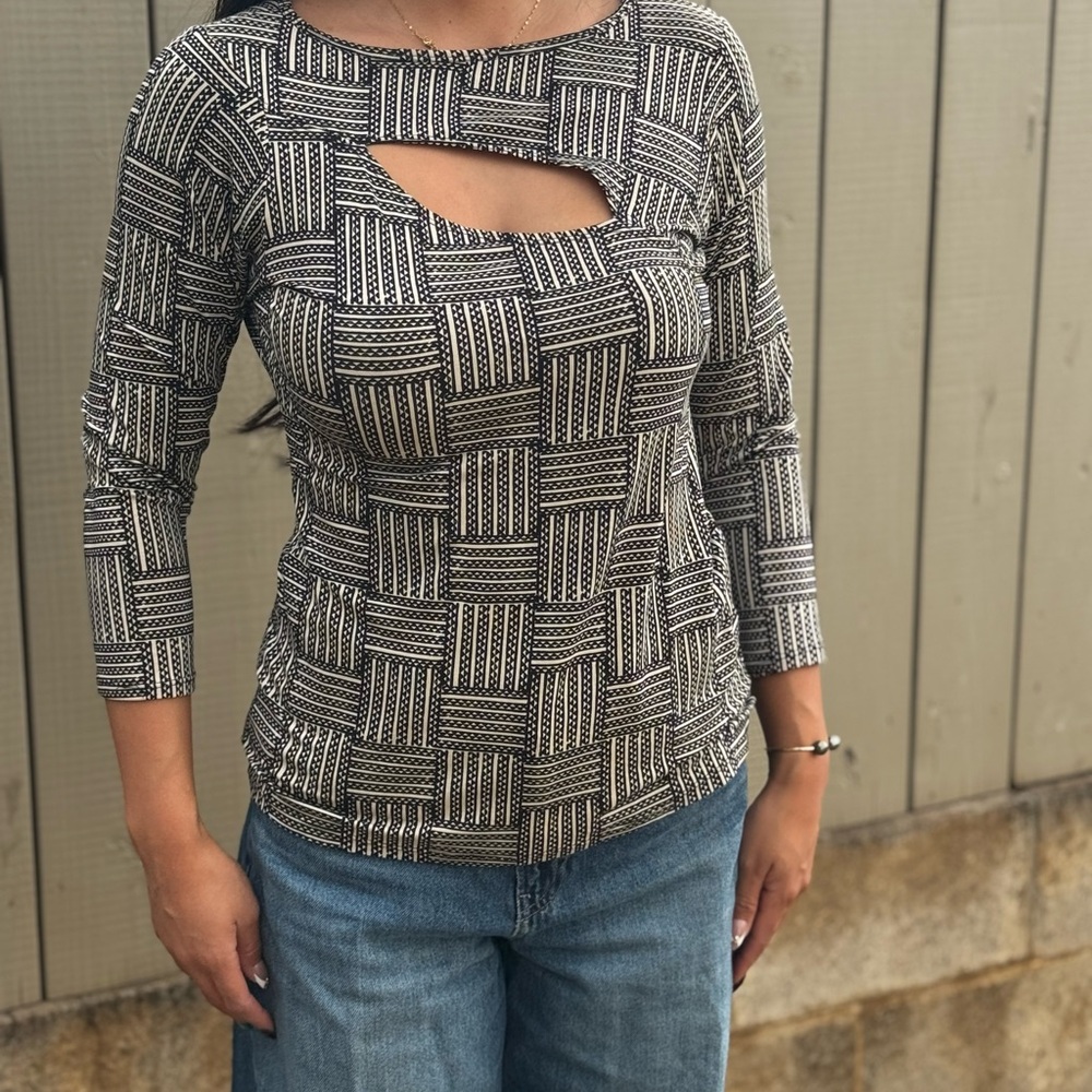 Manaola Black and White Cut-Out Blouse